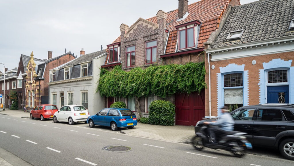 In de Goirkestraat zijn prachtige authentiek gebouwen uit de tijd van de textielindustrie te vinden.
